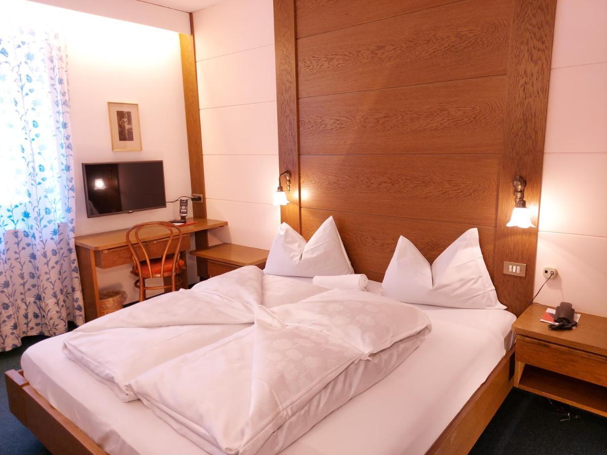 Hotel Schuster